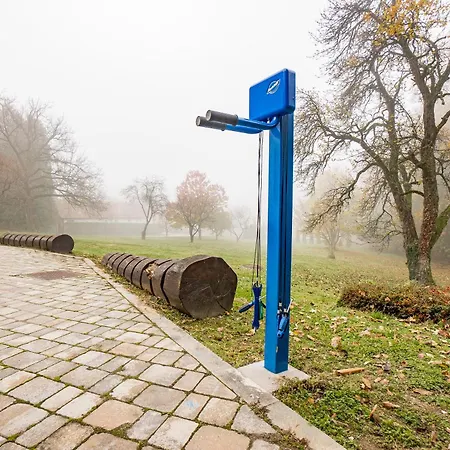 ゲストハウス Haracsi Vendeghaz